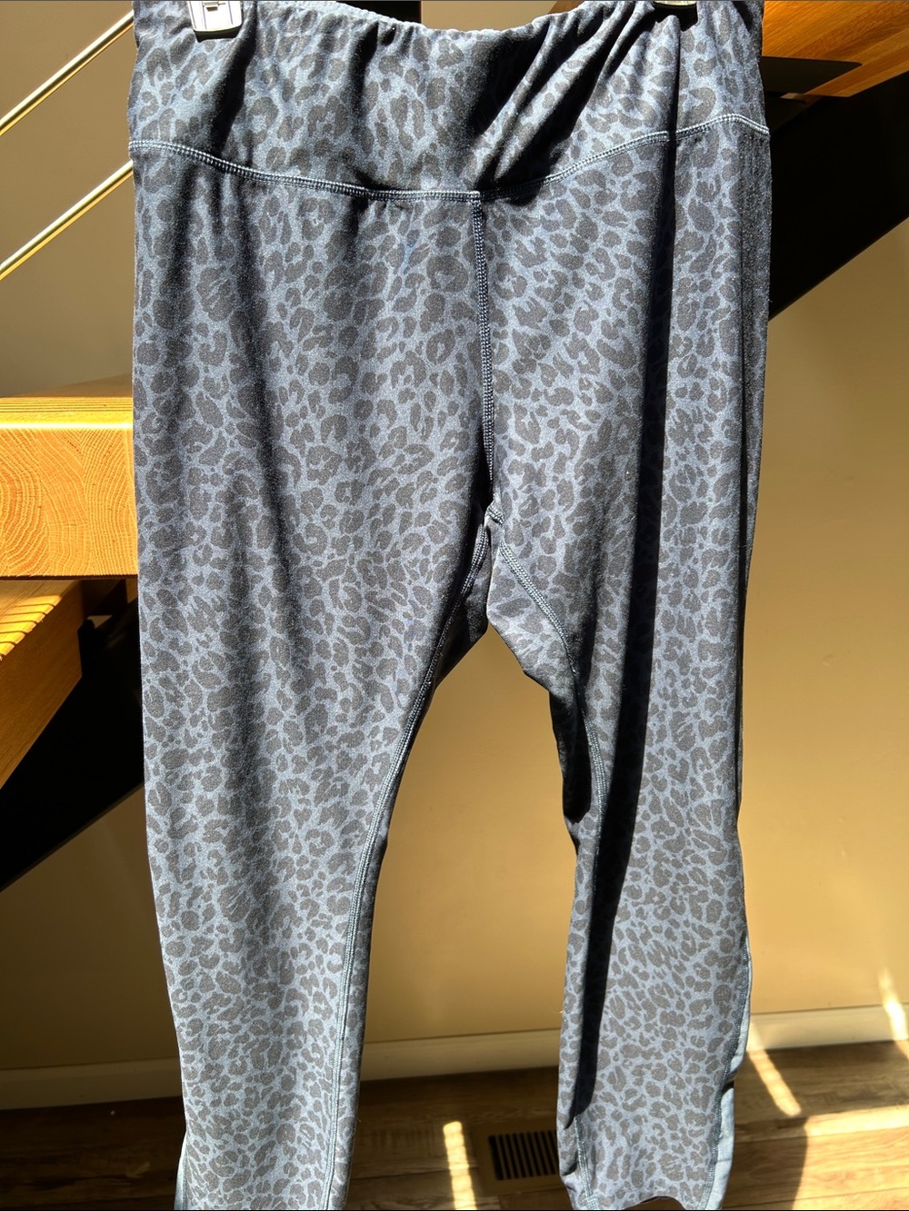Juicy Couture Gray Leopard Print Kids Leggings
